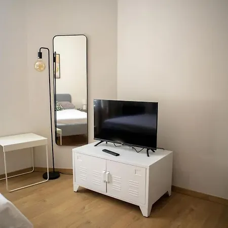 Apartment Le T2 A Du 11 Meysse